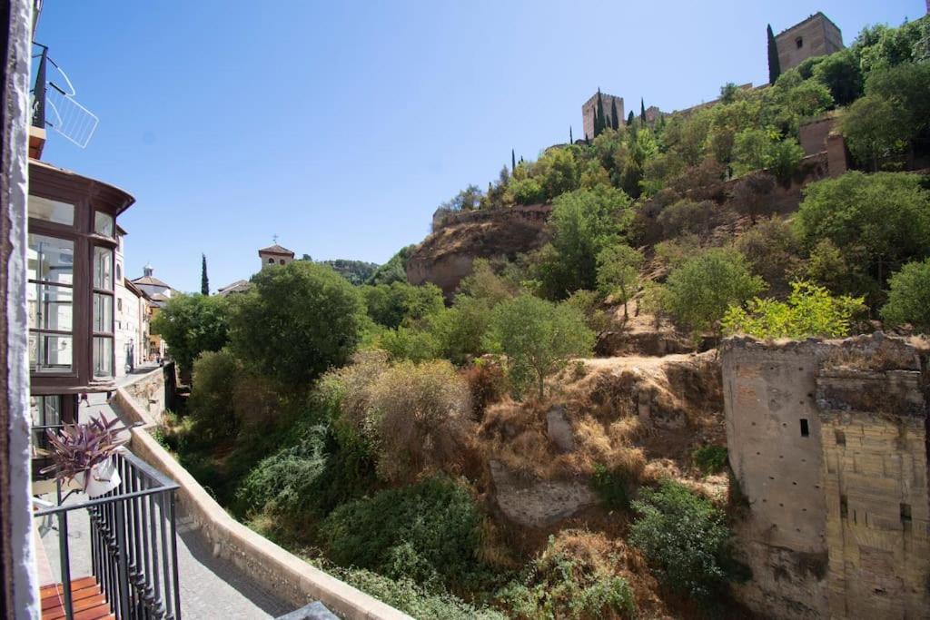 Alhambra Enamora 1 -Paseo De Los Tristes View 1 -C 그라나다 외부 사진